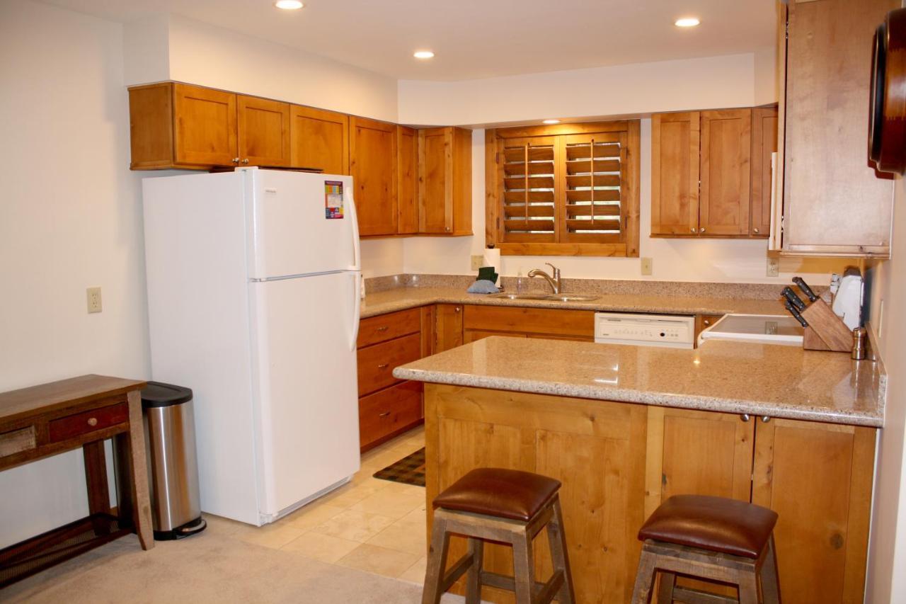 Woods Manor #302-A - Close To Main Street - Access To Indoor Hot Tub And Shuttle Breckenridge Exterior photo