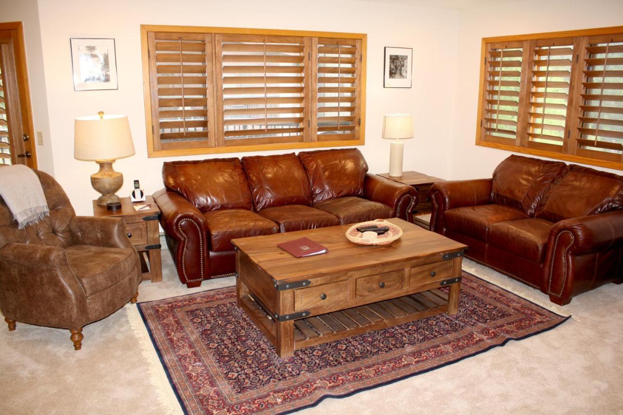 Woods Manor #302-A - Close To Main Street - Access To Indoor Hot Tub And Shuttle Breckenridge Exterior photo